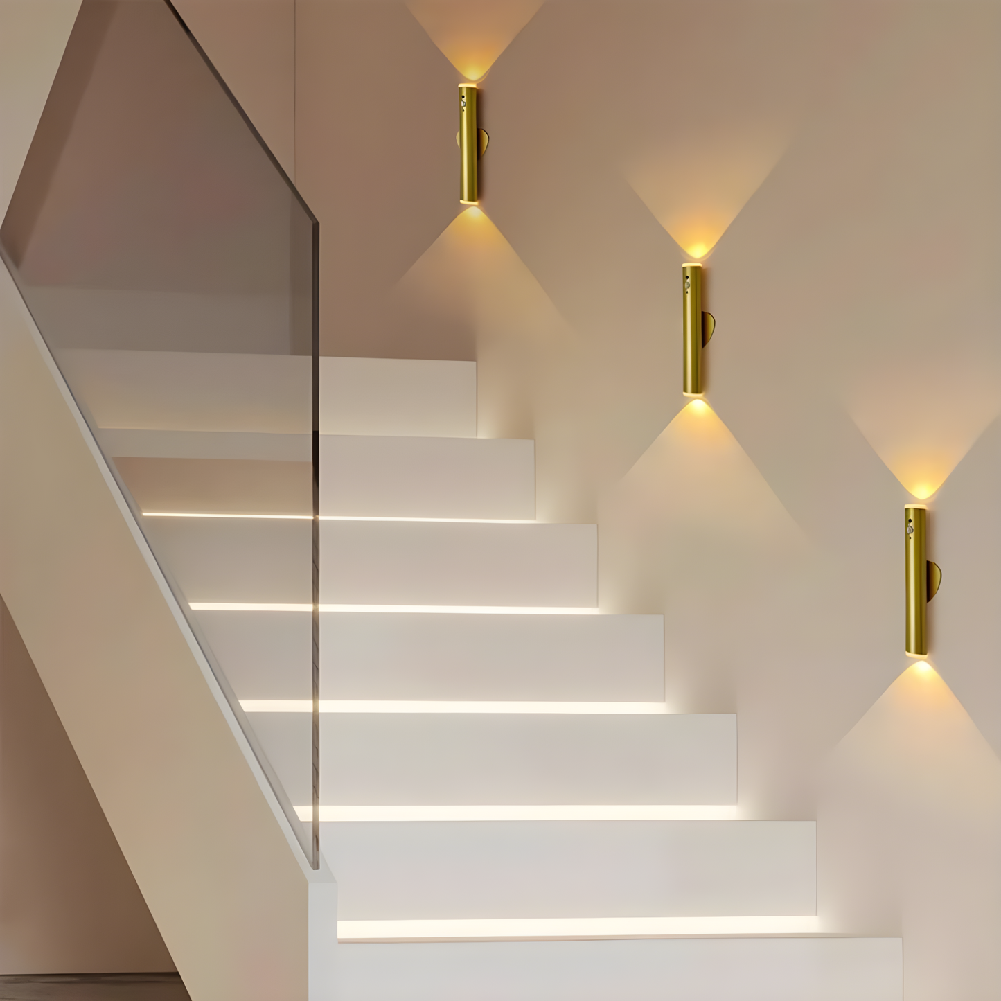 LumiTech® Akku-Wandleuchte