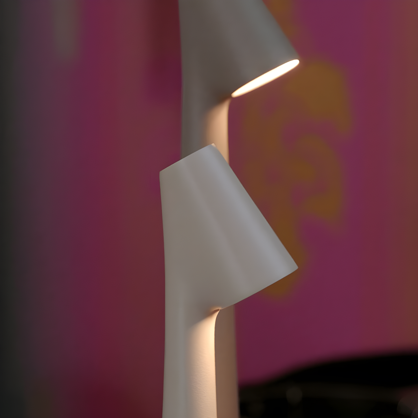 LuminoFlex - Elegante LED Tischlampe Touch Kabellos