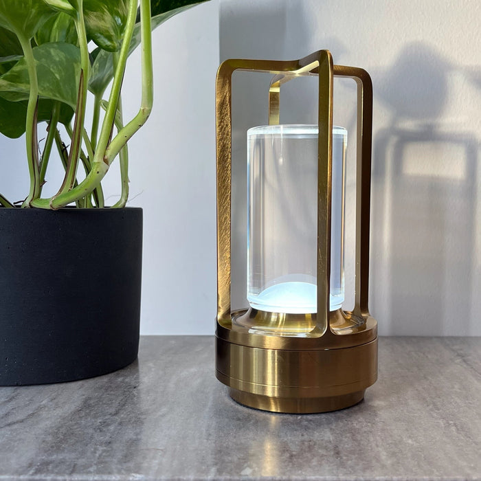 LuminaGlow – Moderne Kabellose Tischlampe
